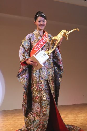 17歲女生宮田麻里乃當(dāng)選2009年日本小姐